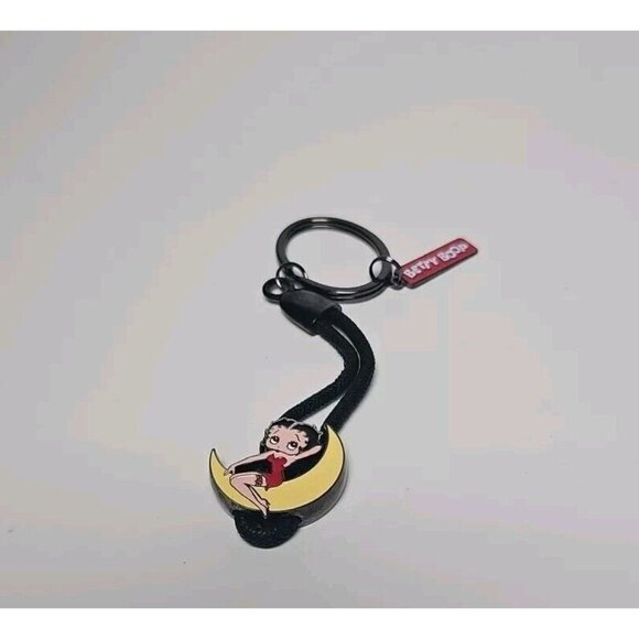 Betty Boop Earings And Key Chain Bundle - Picture 2 of 4